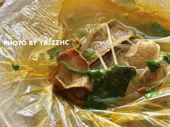 咖喱牛肉粉丝汤-黄阿姨锅贴大王(万航渡路店)