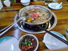 -泸州酸菜豆花火锅川师店