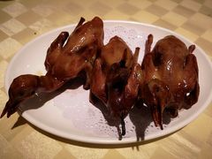 招牌烤乳鸽-石岐佬中山菜馆(张溪店)