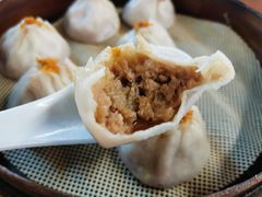 蟹粉小笼包-忆秦园小笼包(惠山古镇总店)