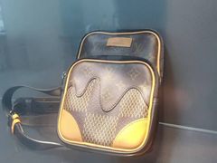 -用真奢侈品名表名包回收中心(朝阳万达店)