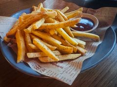 -MARU玛露音乐餐厅(大学路店)