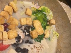 -云海肴云南菜·蒸汽石锅鱼(青岛万象城店)