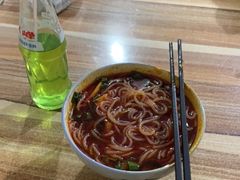 -老字号杨坡红油米线腊汁肉夹馍(东四道巷店)