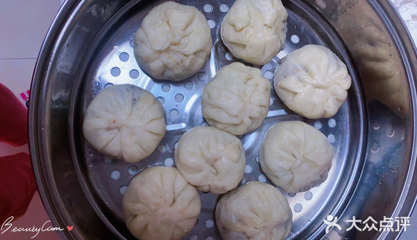 熬豆沙,都是我亲力亲为,豆沙里添加了炼乳,口感更香滑