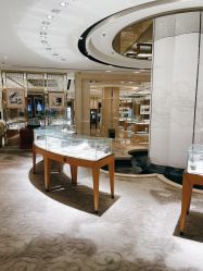 -北京七彩云南翡翠珠宝旗舰店(月坛店)