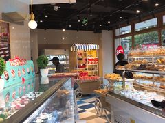 -85度C(生甜甜圈研究工坊·上海平凉店)