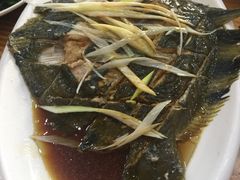 -老码头海鲜烧烤炒菜(广西路店)