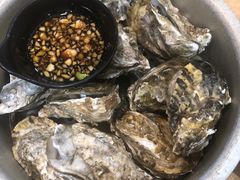 压锅生蚝-亦庄碳烧鸽子王串吧