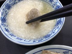 炸灌肠的蒜汁-门框胡同百年卤煮(新街口店)