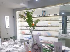 -视野联行眼镜蔡司·依视路官方授权店(顺城店)
