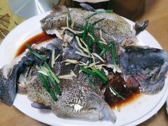 -北京龙庆四季香农家饭庄·灶台鱼·碳烤虹鳟鱼(龙庆峡店)