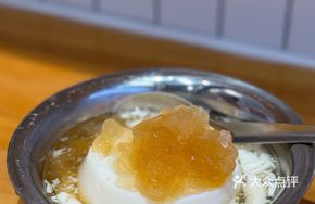 Ice Crumbs Tofu Pudding