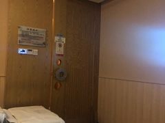 -新盈光·云会所(百丈东路店)