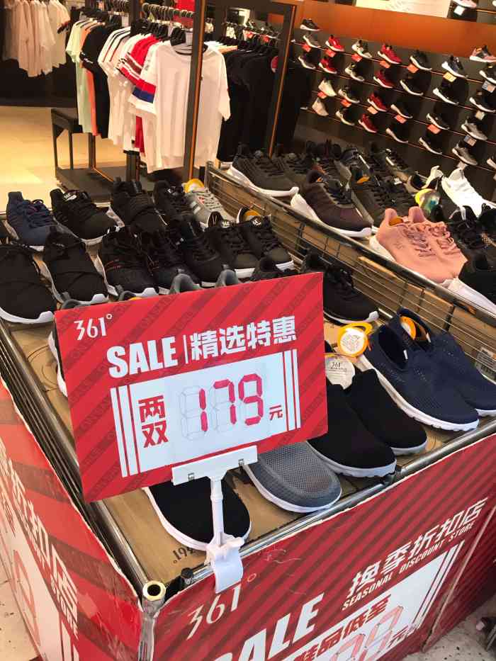 时代广场品牌服装店(时代广场品牌服装店有哪些)