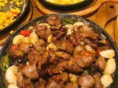 -老东镇啤酒屋海鲜加工·蒸汽海鲜·海鲜烧烤(台东店)