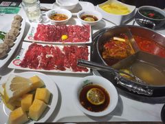 -潮牛壹号鲜牛肉火锅(世界城广场店)