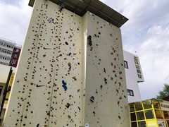 -问山MountQuest攀岩馆