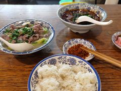 -杨三孃跷脚牛肉(西外棕榈岛店)