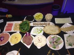 -唯爱KTV聚会餐厅(仙林东城汇店)