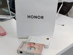 -荣耀授权专卖店(黄浦浙江中路店)