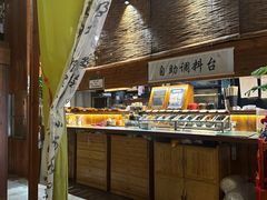 -八月美食小馆(银泰城总店)