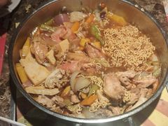 -御上皇三汁焖锅(薛城万达广场店)