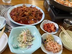 -亲昵春川鸡排(韩国美食街店)