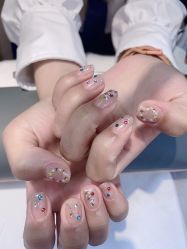 -UGIRL有个美甲