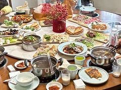 -周老三跷脚牛肉·全牛火锅(非遗传承店)