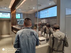 -喜茶(北京华贸购物中心店)