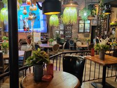 -临界音乐酒馆·小龙虾·江湖菜(华熙LIVE·鱼洞店)