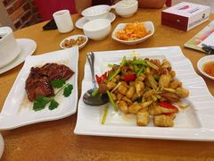 -一品美食城(石碣序伦小学店)