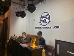 -YOUNGRICH街舞工作室