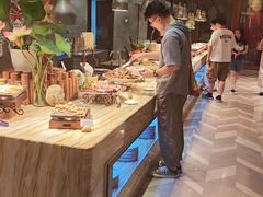 -西藏饭店·亚克·食光自助餐厅(文殊院店)