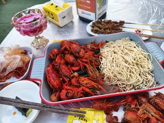 -小椒羊.羊肉粉 龙虾 羊肉串(新地旗舰店)