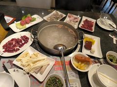 -名门潮牛·鲜牛肉海鲜火锅.烧烤自助餐厅(诚丰广场店)