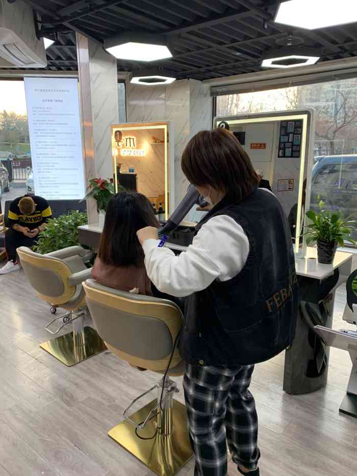 木子谦护肤造型(石景山店)-"【项目】剪发第一次剪头发一直说说说办了