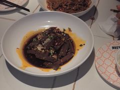 -阿瓦山寨·湘菜现炒·剁椒鱼头王(咸阳总店)