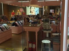 -4inlook美目美佳隐形眼镜店(恒隆广场店)