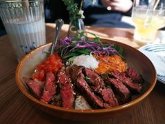 烤牛肉配泡菜温泉蛋饭-gaga(深圳南山益田假日广场店)