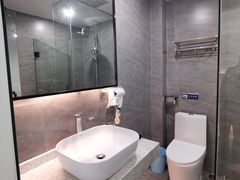 -海悦酒店(白石洲地铁站世界之窗店)