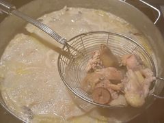 -尚尚仙·酸汤猪手·猪肚鸡火锅(华联万柳购物中心店)