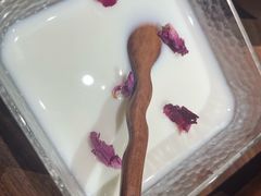 -良米山·云南野生菌过桥米线(上海首店)
