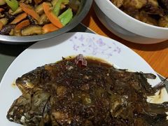 -山河屯铁锅炖(哈西站店)