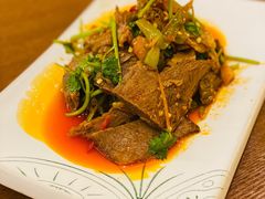 彝家手撕美人椒牛肉-云海肴·汽锅鸡·云南菜(苏州中心店)
