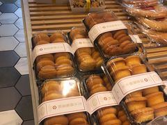 -昆明冠生园·蛋糕·面包(朗悦湾店)