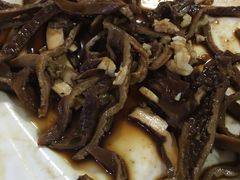 -溢心园香河肉饼总店