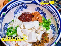 -蜗牛小馆醉乡民谣云南菜(惠新西里店)