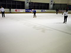 -冠军冰场CHAMPION RINK(百联又一城店)